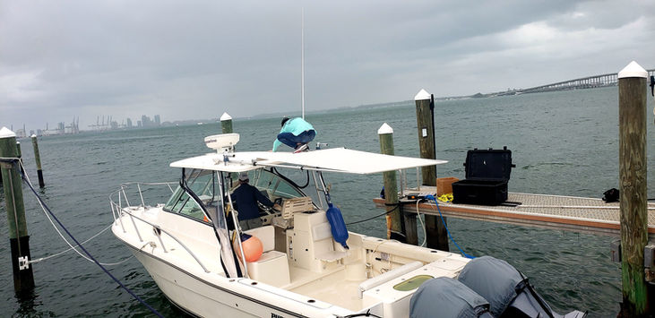 2006 Pursuit OS 3070_3