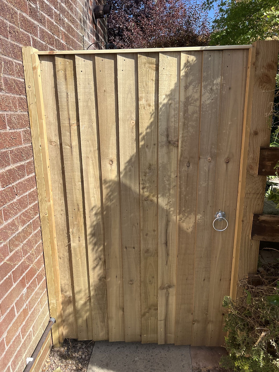 CLOSEBOARD GATE.jpg