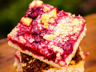 Blechkuchen mit Streusel und Obst, aus dem Angebot der Bäckerei Stadige