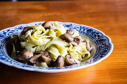 nadelpfad-tagliatelle-pasta-holzkochbuch-zander-holzstudio-marco-wichert-kyritz