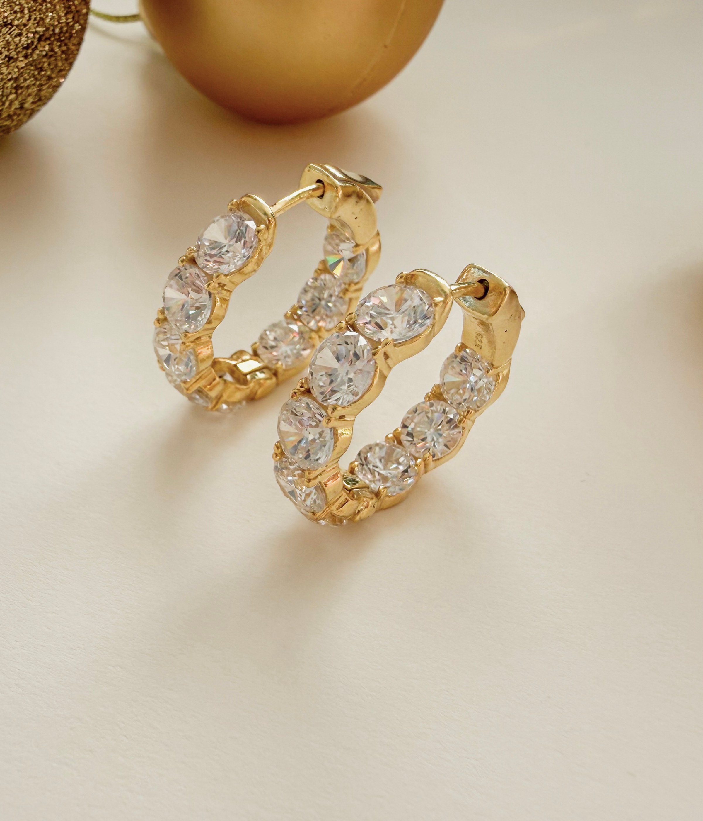 925 Ayar Gümüş Zirkon Taşlı Altın Kaplama Lumina Halka Küpe