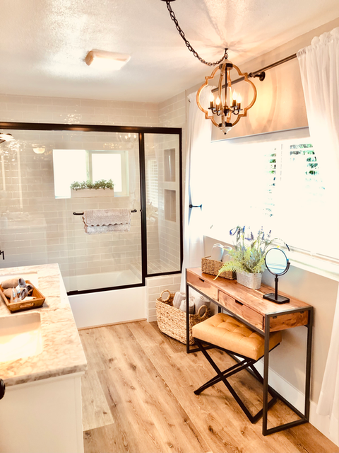 farmhouse bathroom