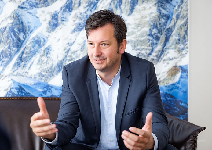 Hartwin Maas ordnet die Wirksamkeit eines Social Media Verbotes ein.
