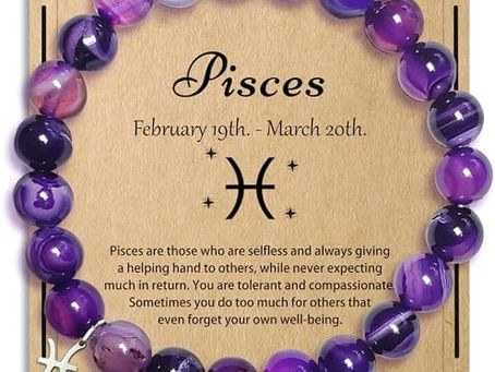 12 Horoscope Bracelets Birthday Gifts, Zodiac Astrology Bracelets Present for Women, Pisces Constellation Crystal Bracelet, Purple Unique Jewelry with Wish Card for Sister Mom Friend