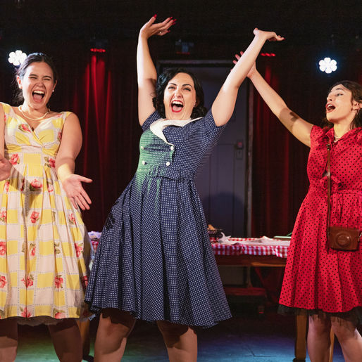 5 Lesbians Eating a Quiche