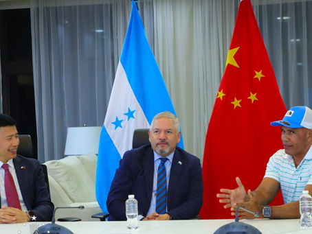 Cancillería y CONDEPOR presentan proyectos de infraestructura deportiva a China