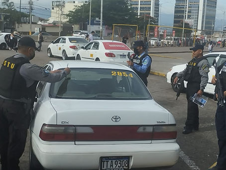 DIPAMPCO intensifica labores de prevención "Navidad Segura" en rutas de buses de la capital