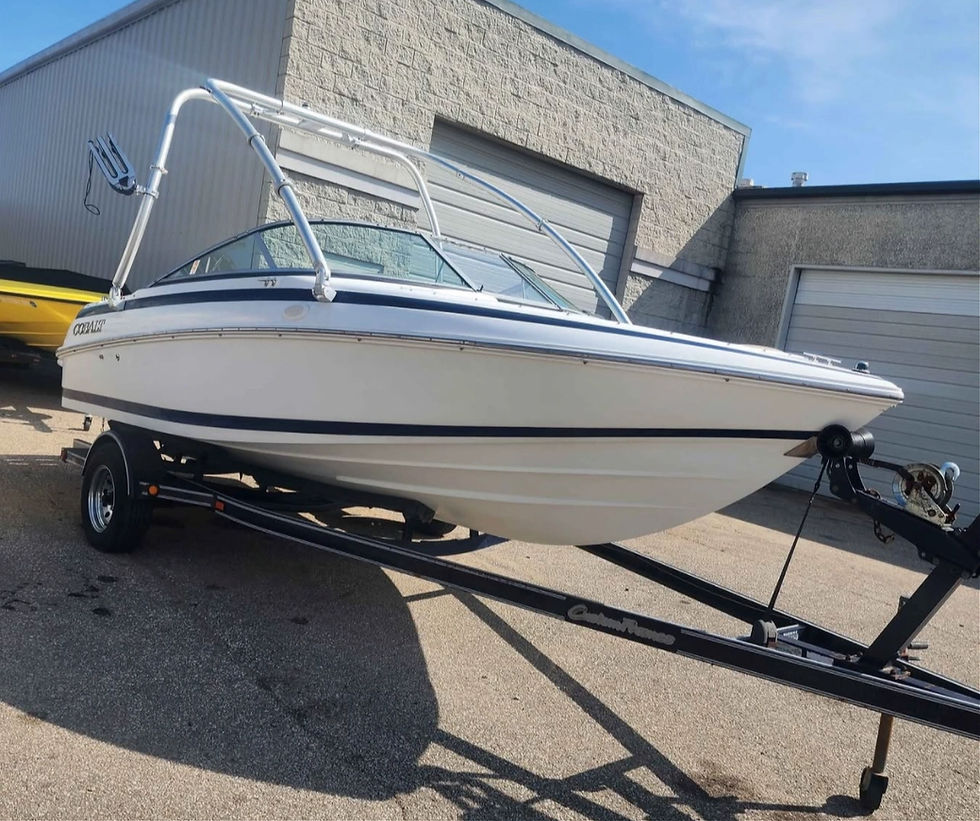 Cobalt 19’ Ski Boat
