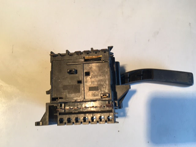 Thumbnail: 9526039  Indicator switch