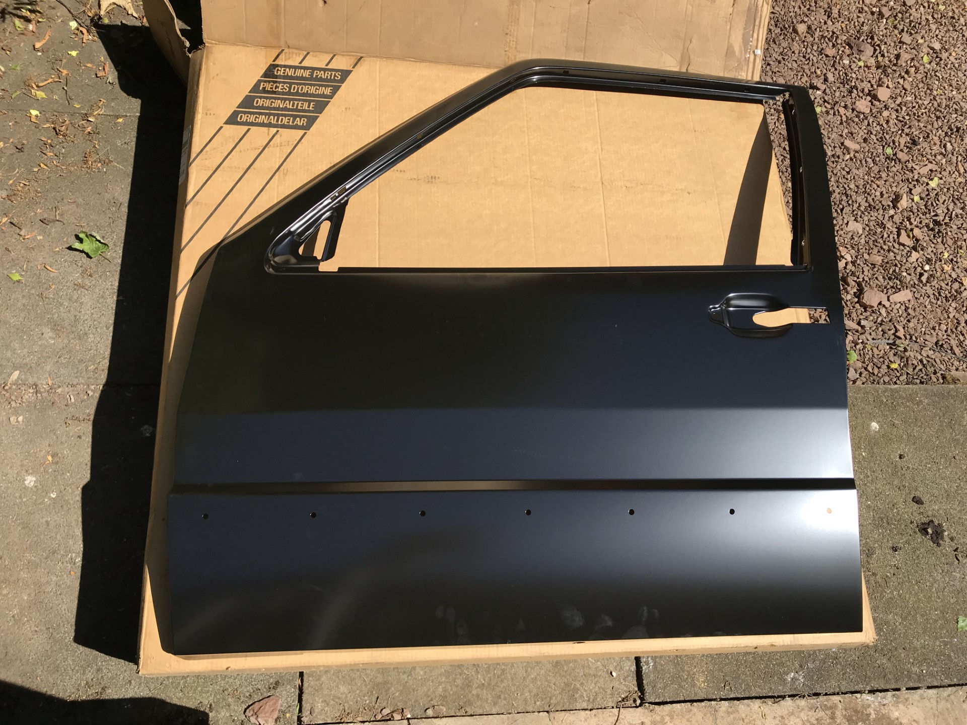 9252719 Outer Door Panel LH Ft No. 2 on image