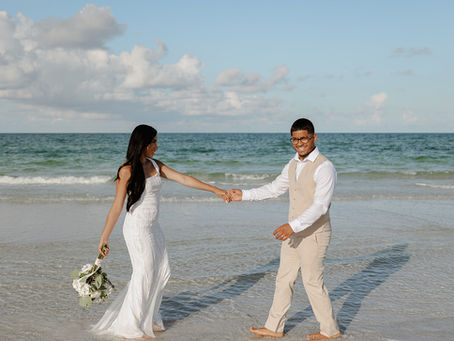 Lido Beach | Elopement Location in Sarasota, Florida