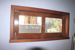 Janela Oscilo-batente