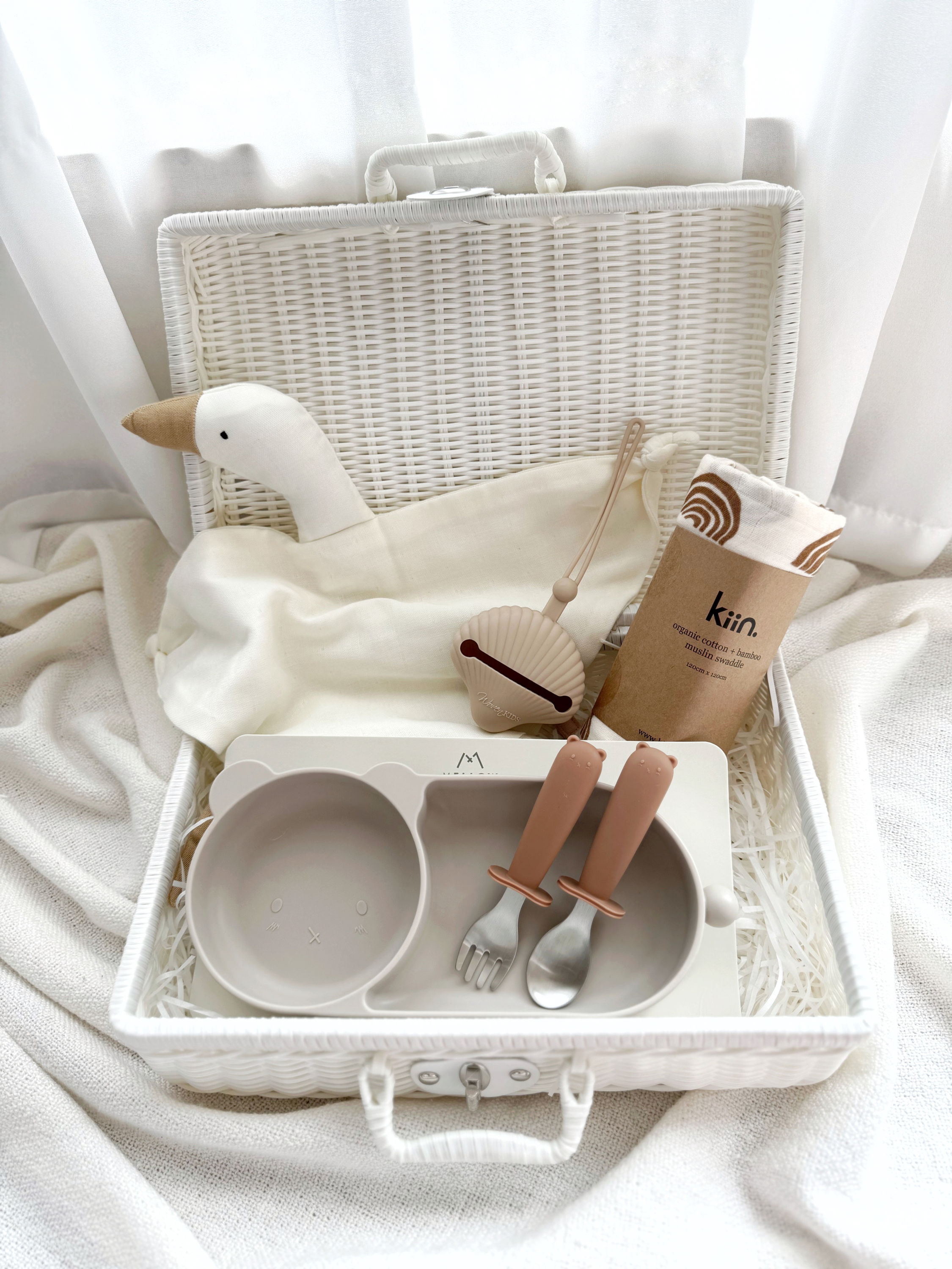 Daisie & Rae Premium Gift Set - Brown