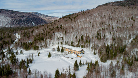Chalet à louer - Le Du Rocher du Domaine Val-des-Lacs - Laurentides - Chalet pour groupe jusqu'à 90 personnes