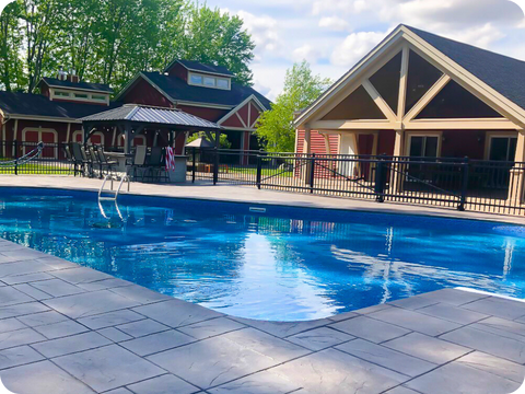 Chalets à louer avec piscine.