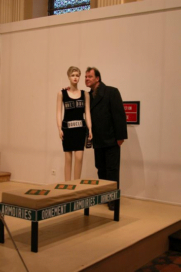 Joël Ducorroy et son mannequin