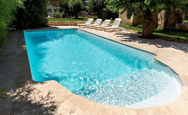 piscine coque 10 x 4 mètres _edited.jpg