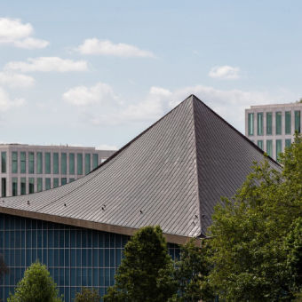 London Design Museumに常設されたANGLEPOISE(アングルポイズ)