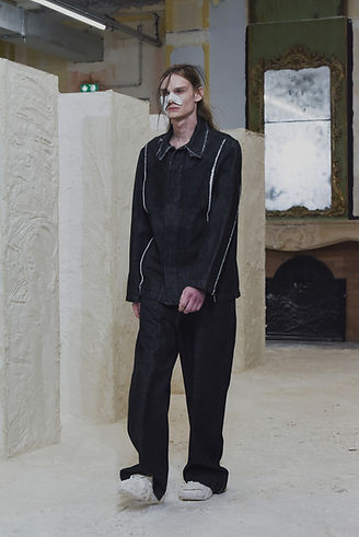 AIREI_RUNWAY-01_Gabriel_OShea_03.jpeg