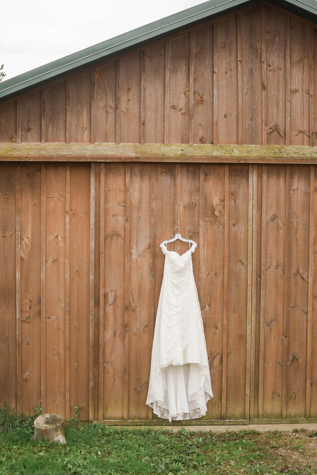 Sandra And Adam S Rustic Wedding Reinhart S Tree Farm