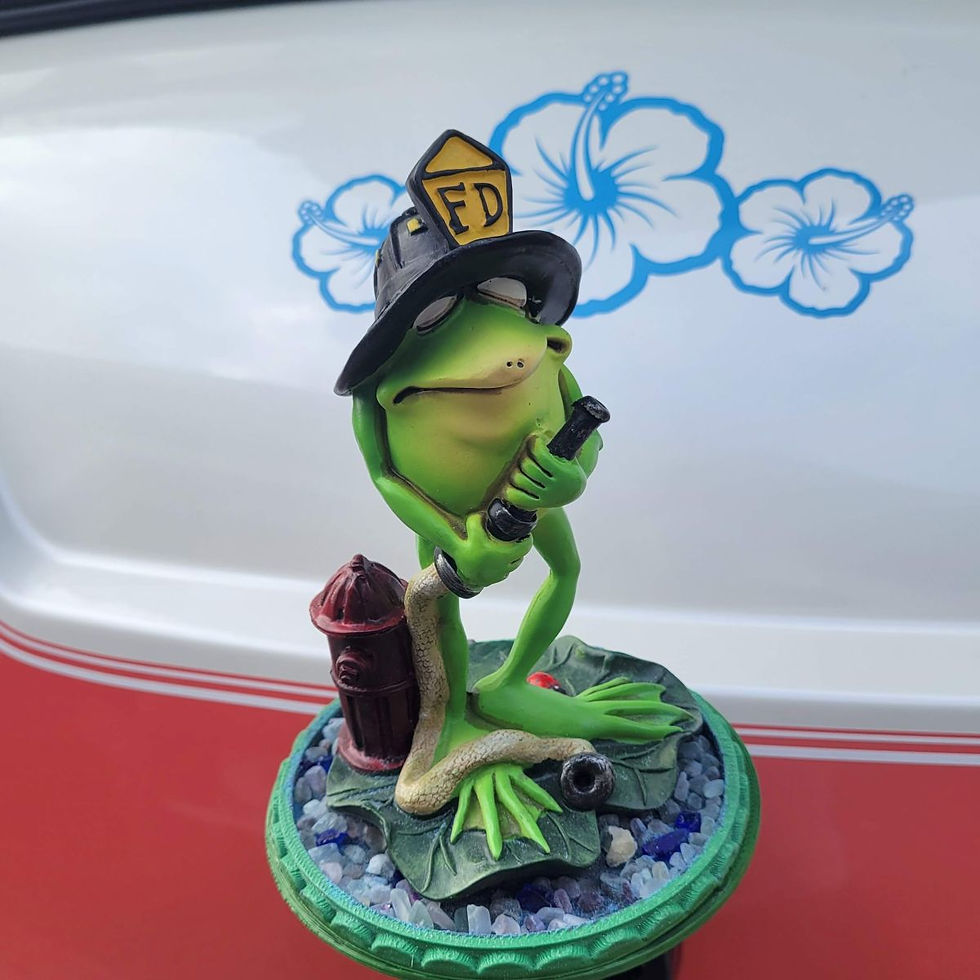 Frog Firefighter - Hydrant on Jewel Base