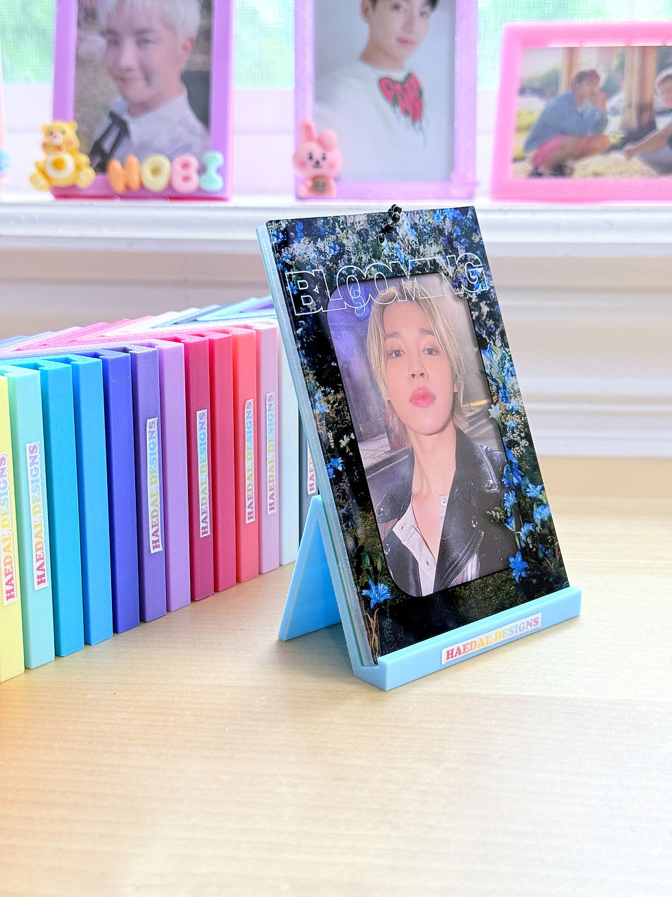 Thumbnail: Mint Green  - Photocard Holder Display Stand