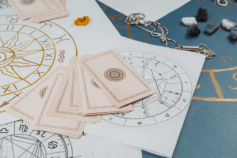 astrology-astrologer-calculates-natal-chart-and-m-2023-11-27-04-52-09-utc.jpg
