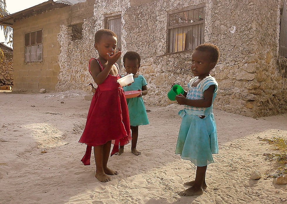 Bambine del villaggio di Uroa
