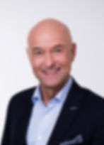 Ulrich Lübcke Market Access Berater