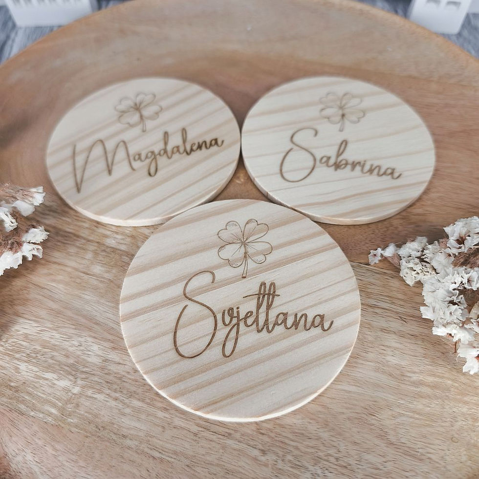 Holzuntersetzer "4 blättriges Kleeblatt" mit Namen