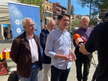 Roda de premsa: Pau Ferran acompanyat de Santi Rodriguez, Secretari General del PP Catalunya