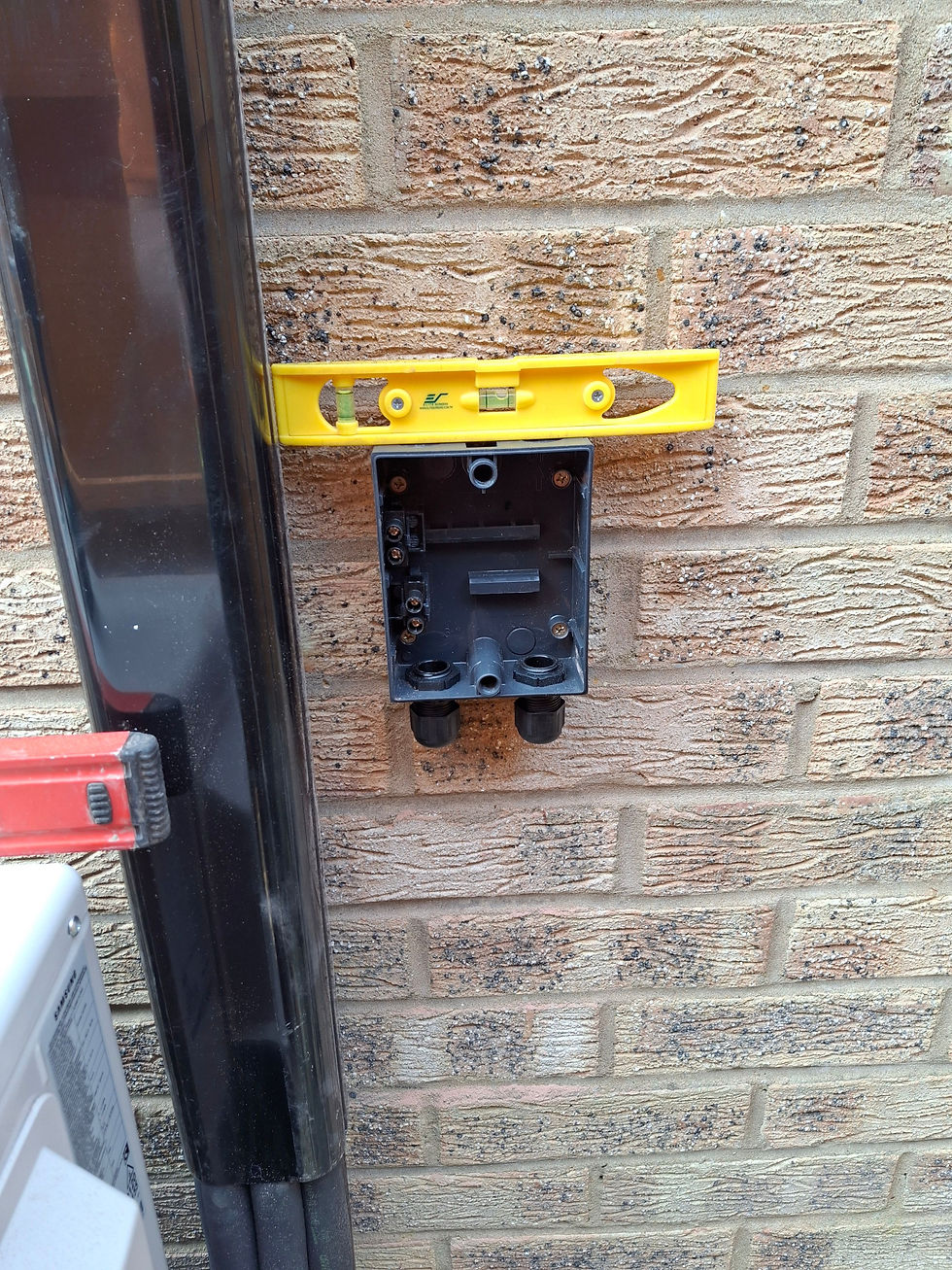 Levelling the isolator switch