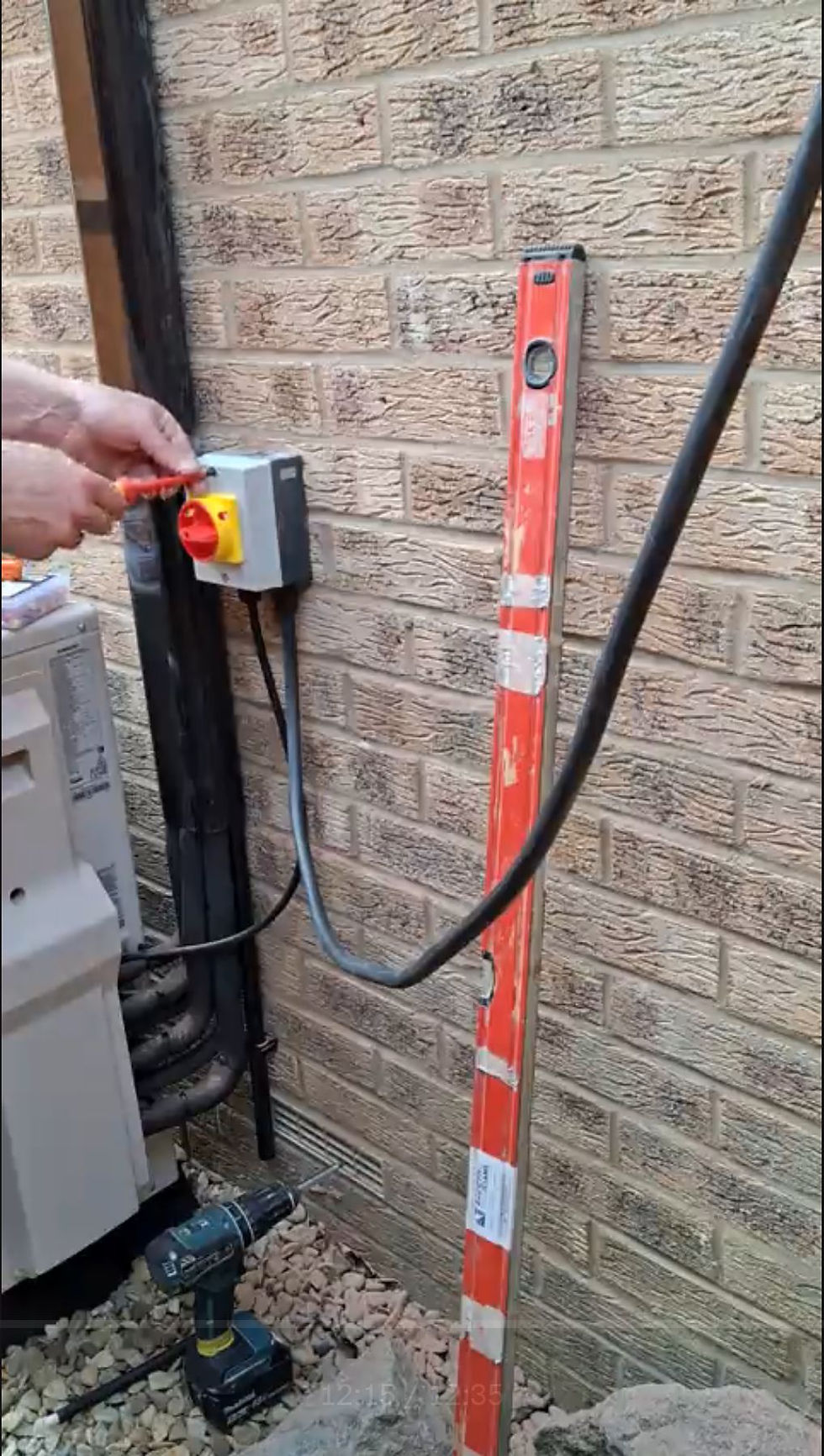 Isolator switch installation