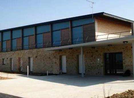 Halle-de-sports-CHAMPCUEIL