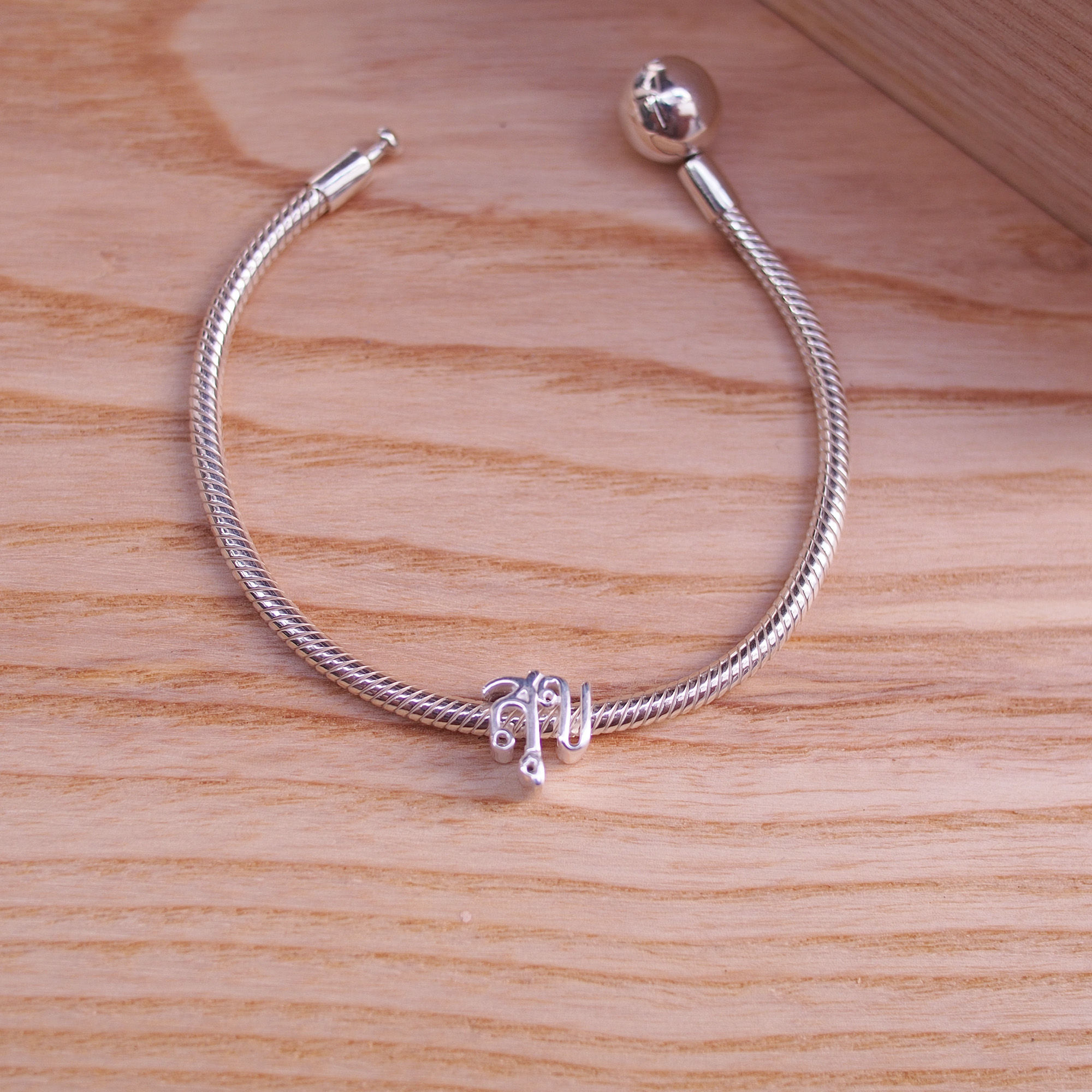 สุข Happiness Charm, Silver