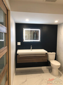 miroir_led_avec_vanité_suspendu