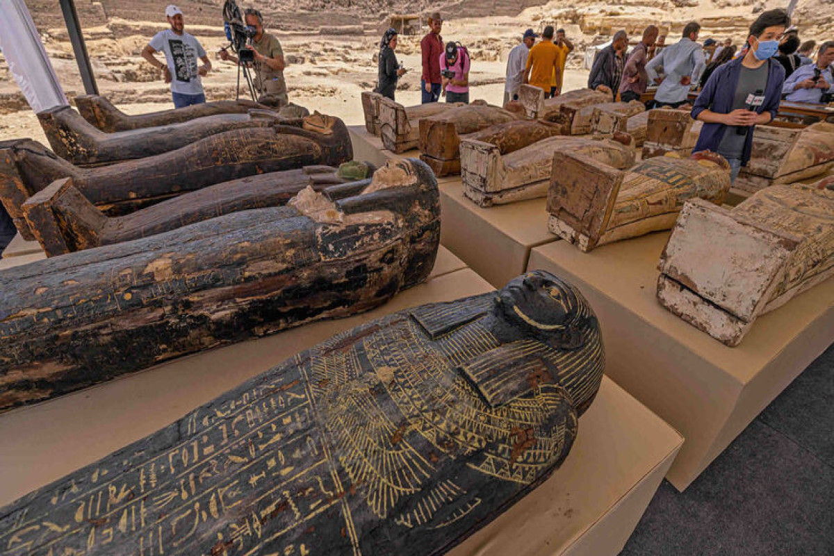 20 tombs dating back 2500 years found at Egypt archaeological site