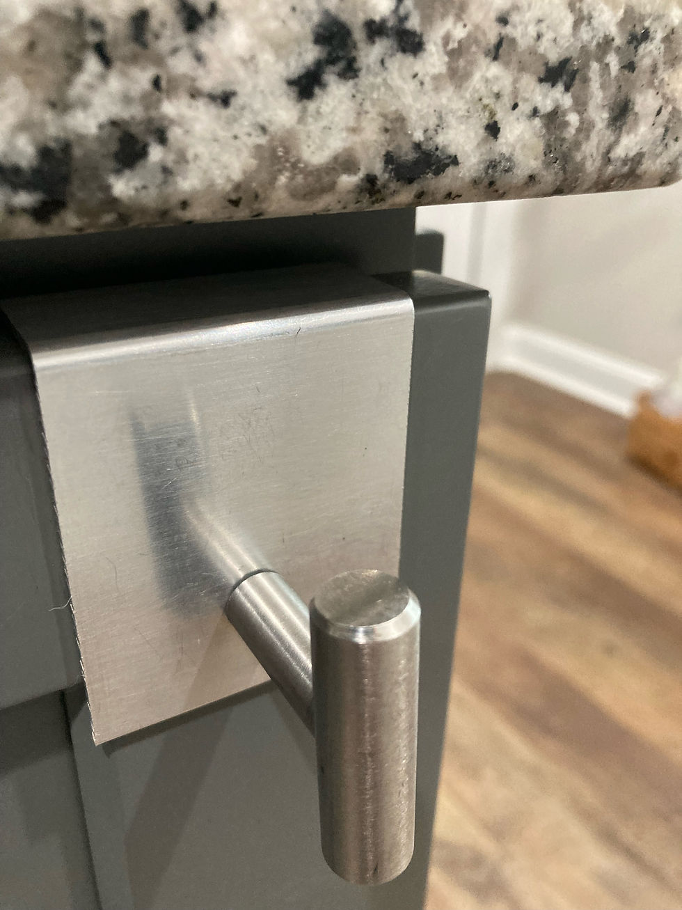 Thumbnail: T-Bar and Converter Fastener