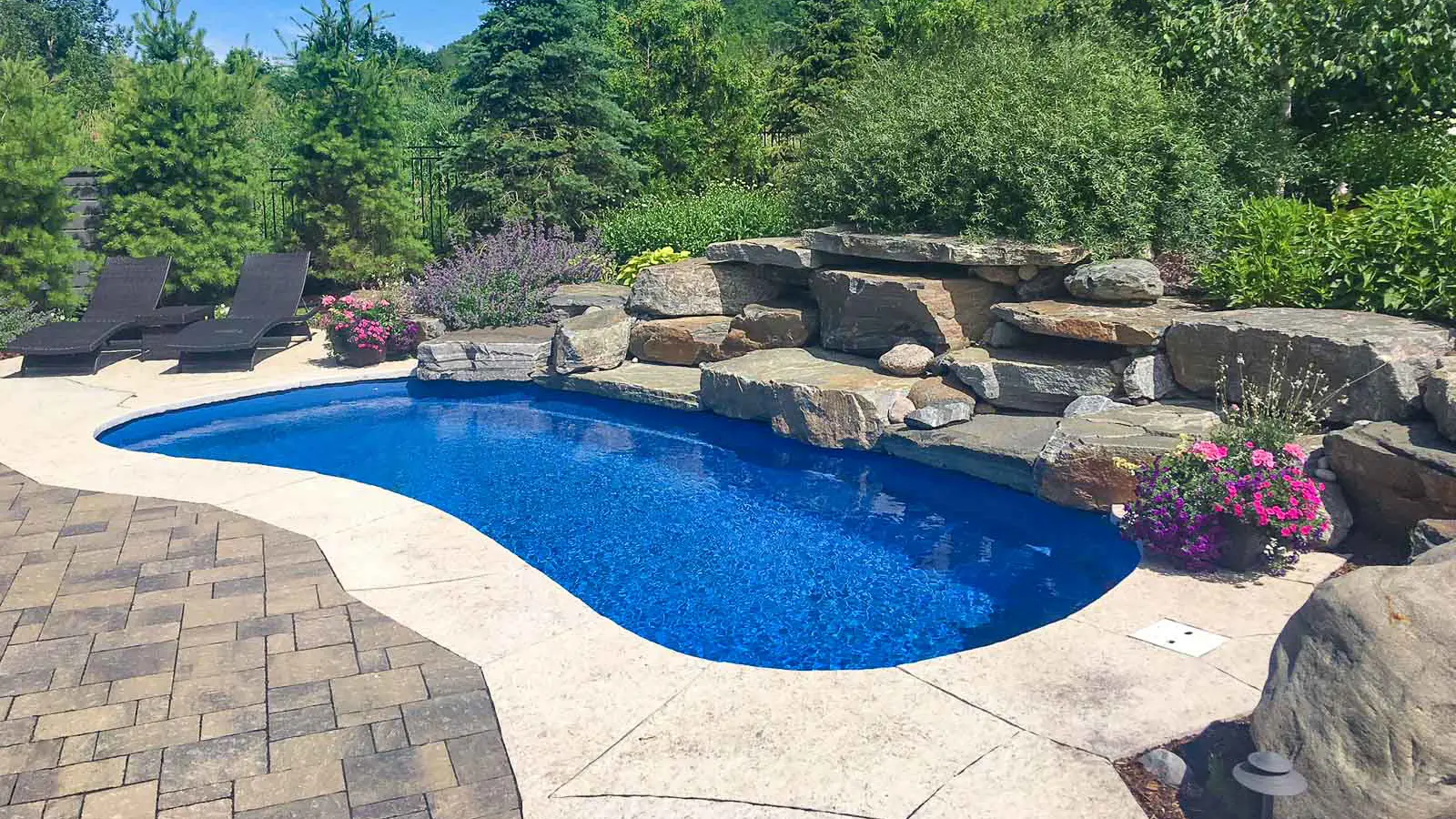 Leisure-Pools-Tuscany-fiberglass-pool.webp