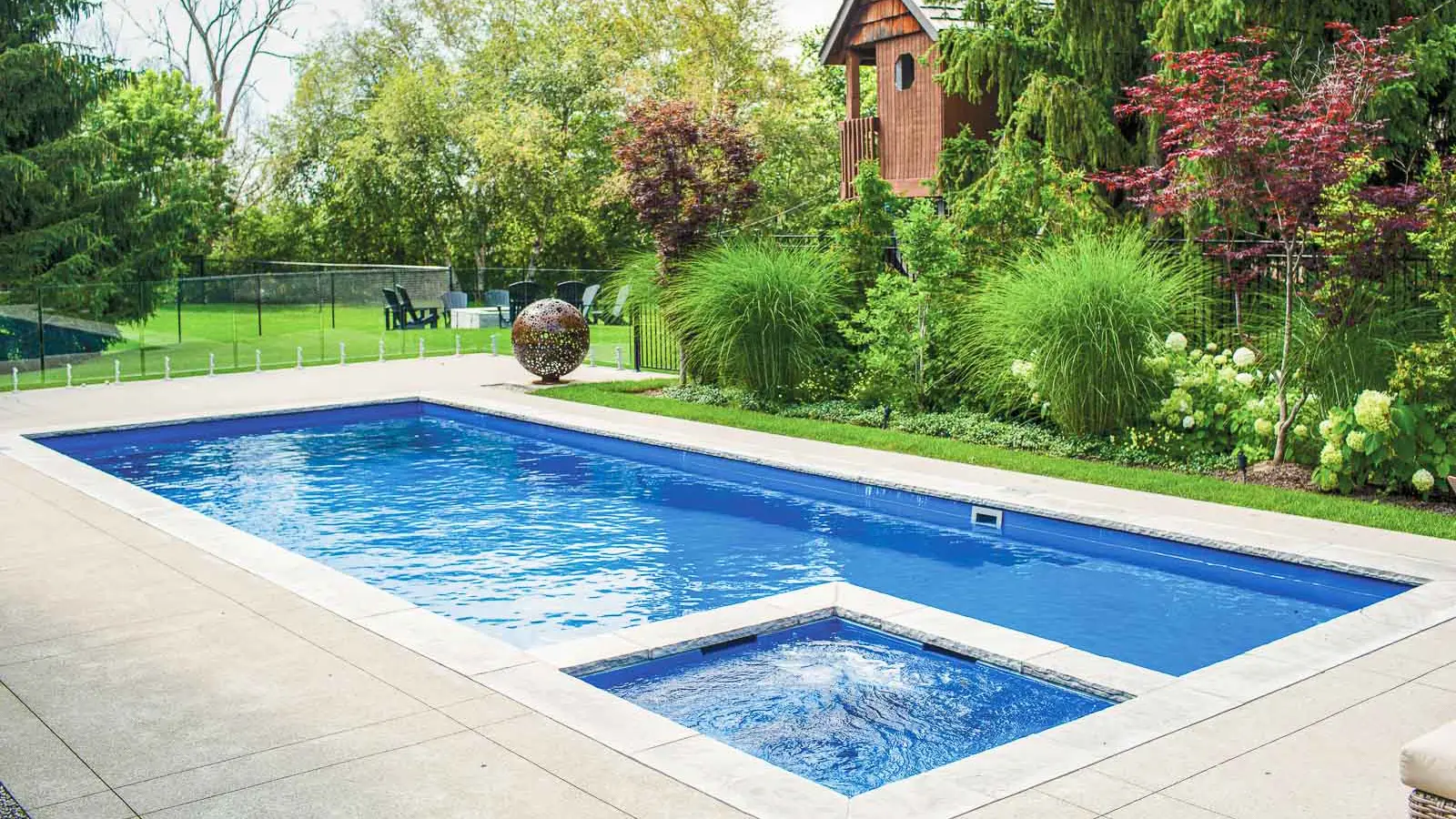 Leisure-Pools-Icon-fiberglass-pool.webp
