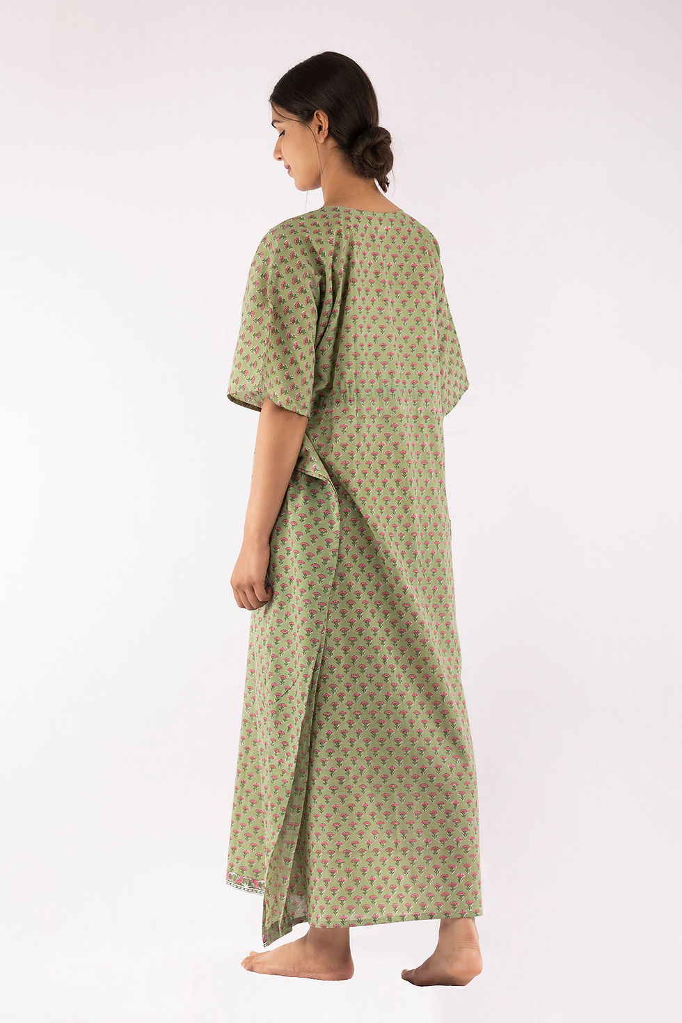 Thumbnail: Pista Small Lotus Print Kaftan