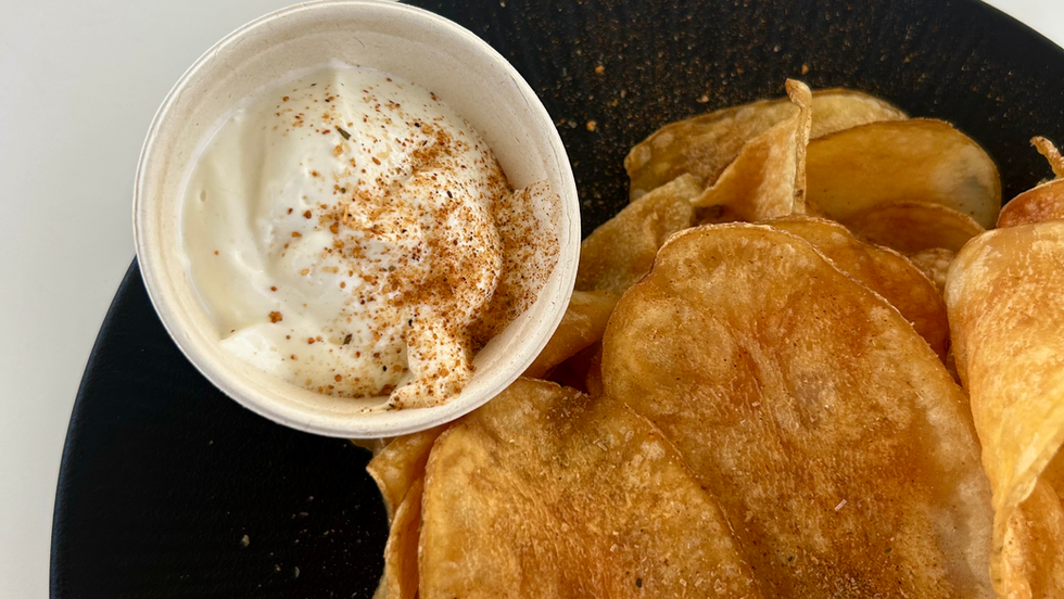 SNACK STYLING.