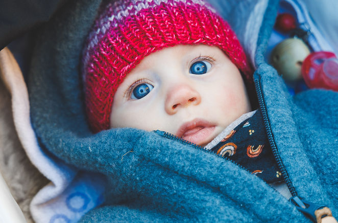 Baby mit blauen Augen