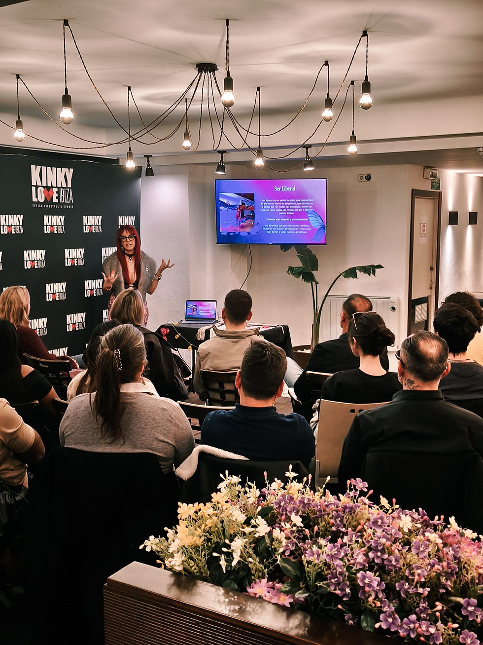 Taller de Gret de Lou, Sexóloga para Kinky Love Ibiza sobre relaciones liberales, juegos kinky y BDSM