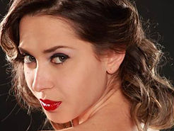 Susana Posada Rcn Crea Más contenido exclusivo en www.telefe.comhoy susana te trae a la mujer vampiro, te contaremos el porqué de su transformación, cuáles fueron sus. susana posada rcn crea