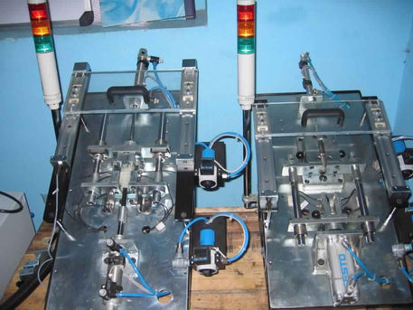 Gear Shifter Poke Yoke Assembly Station - 1002