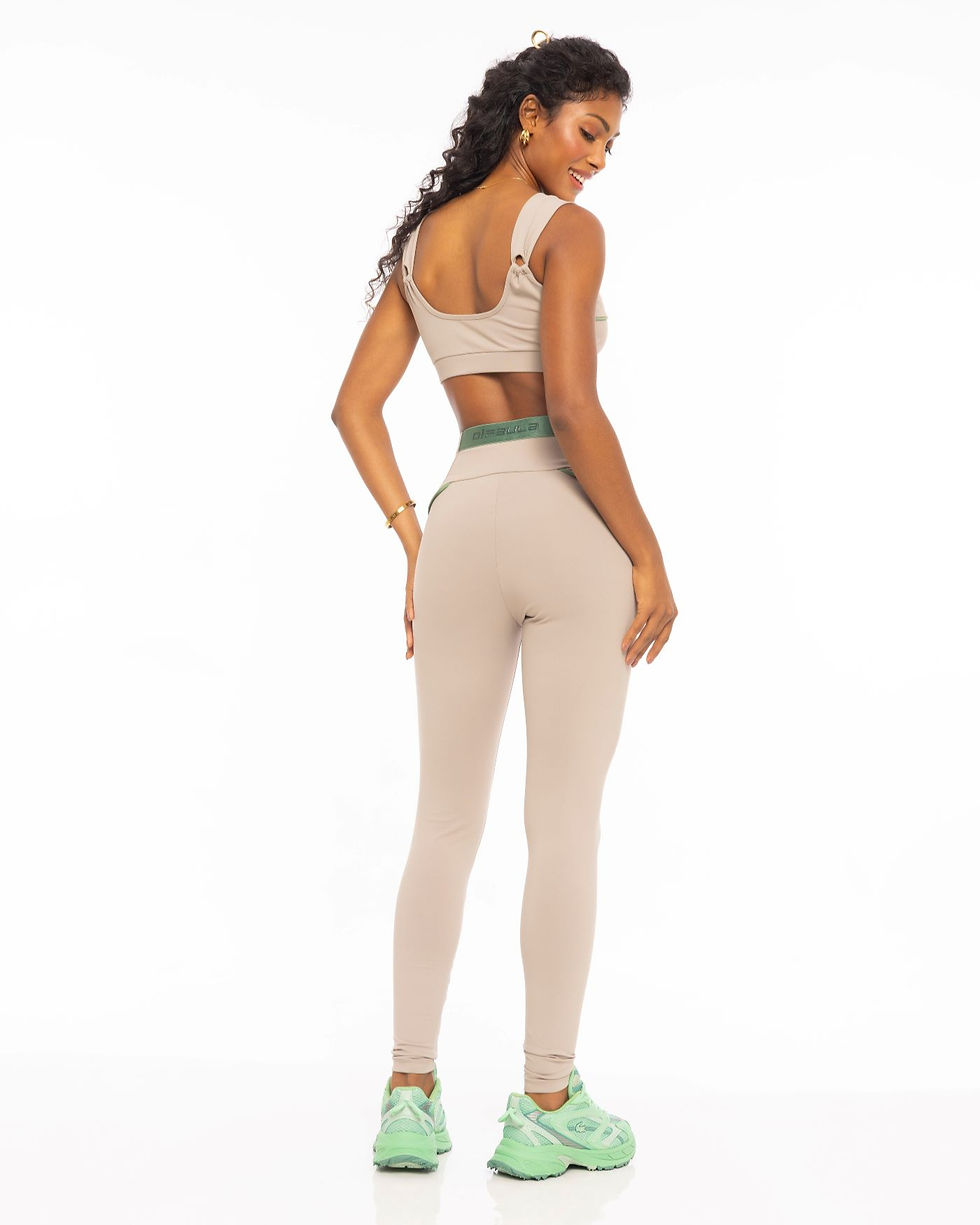 fuso-clelia-fitness-feminino-bege-caphil