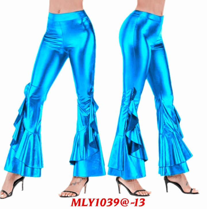 Miniatura: Calça feminina boca de sino irregular, brilhante, justa, imitação de couro