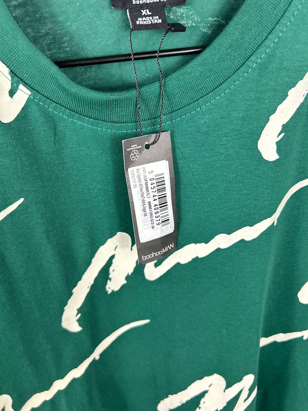 Thumbnail: boohooMAN Green T-Shirt with Design