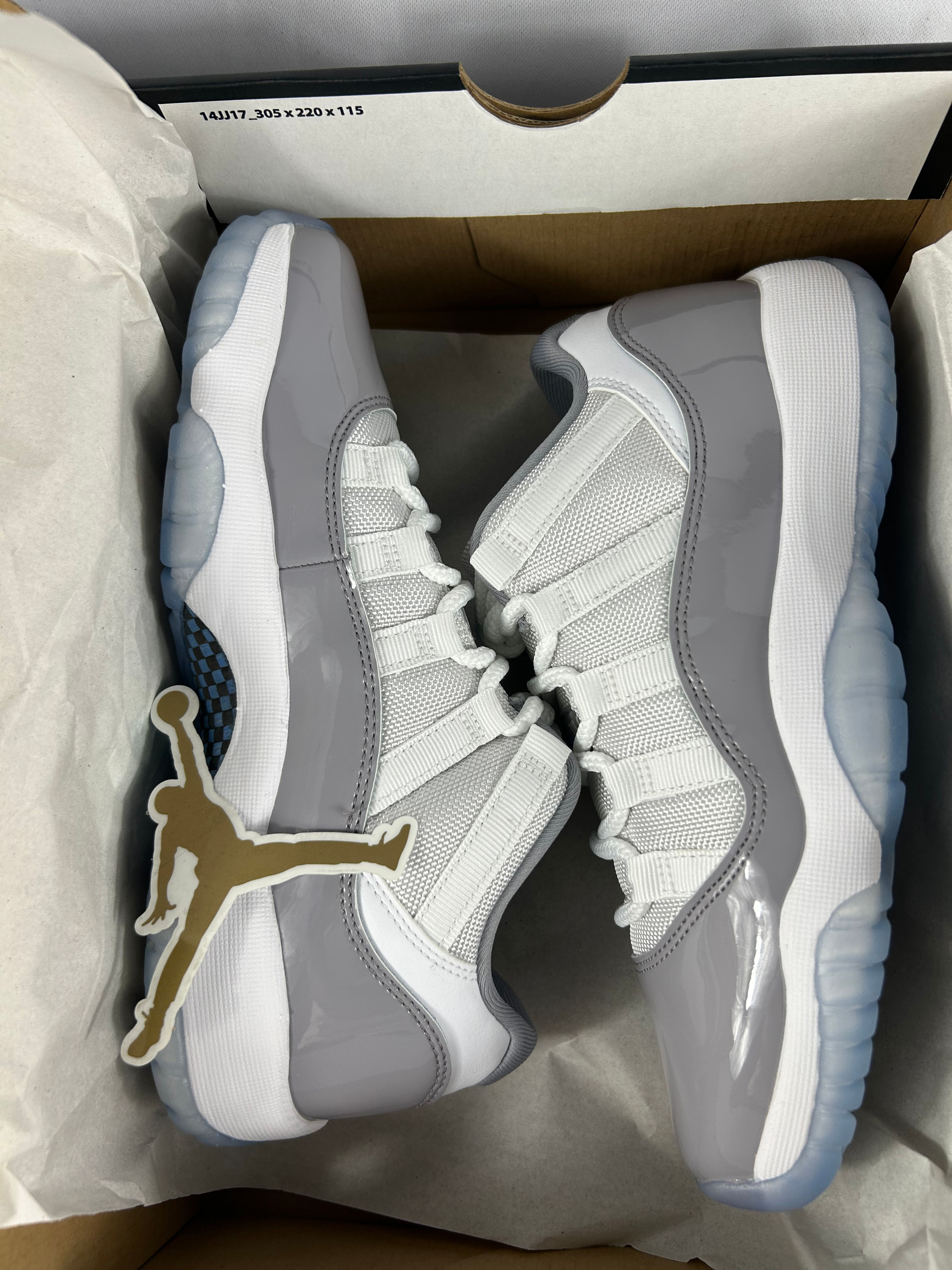 Air Jordan 11 Retro Low (GS) 'Cement Gray'
